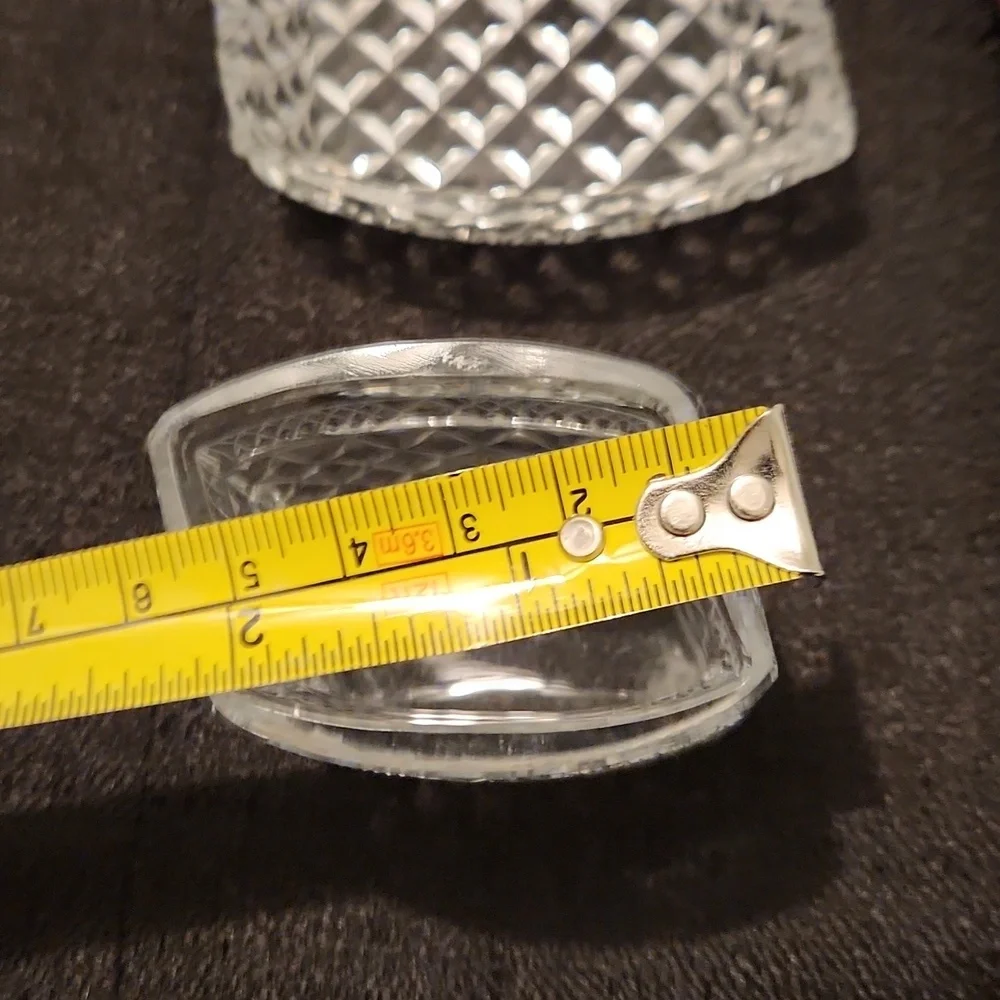 1960s CRYSTAL PERSONAL ASHTRAY AND CIGARETTE HOLDER.